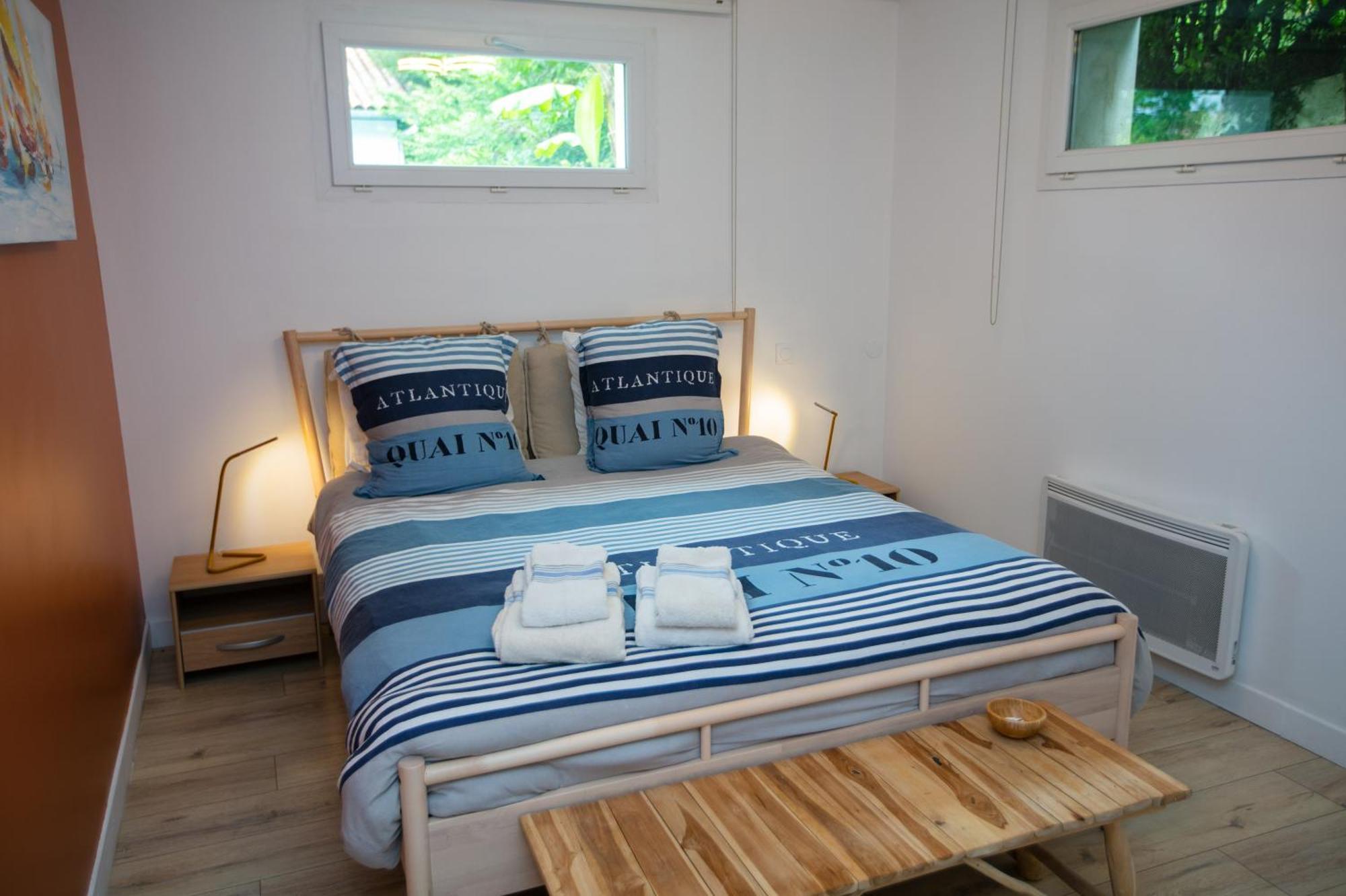 Bed and Breakfast Erreka Txikia Уррюнь Экстерьер фото