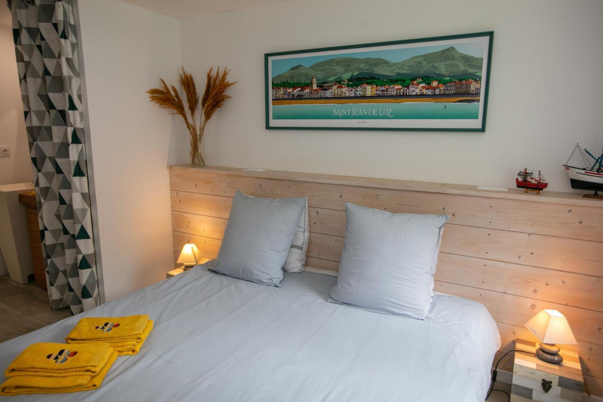 Bed and Breakfast Erreka Txikia Уррюнь Номер фото